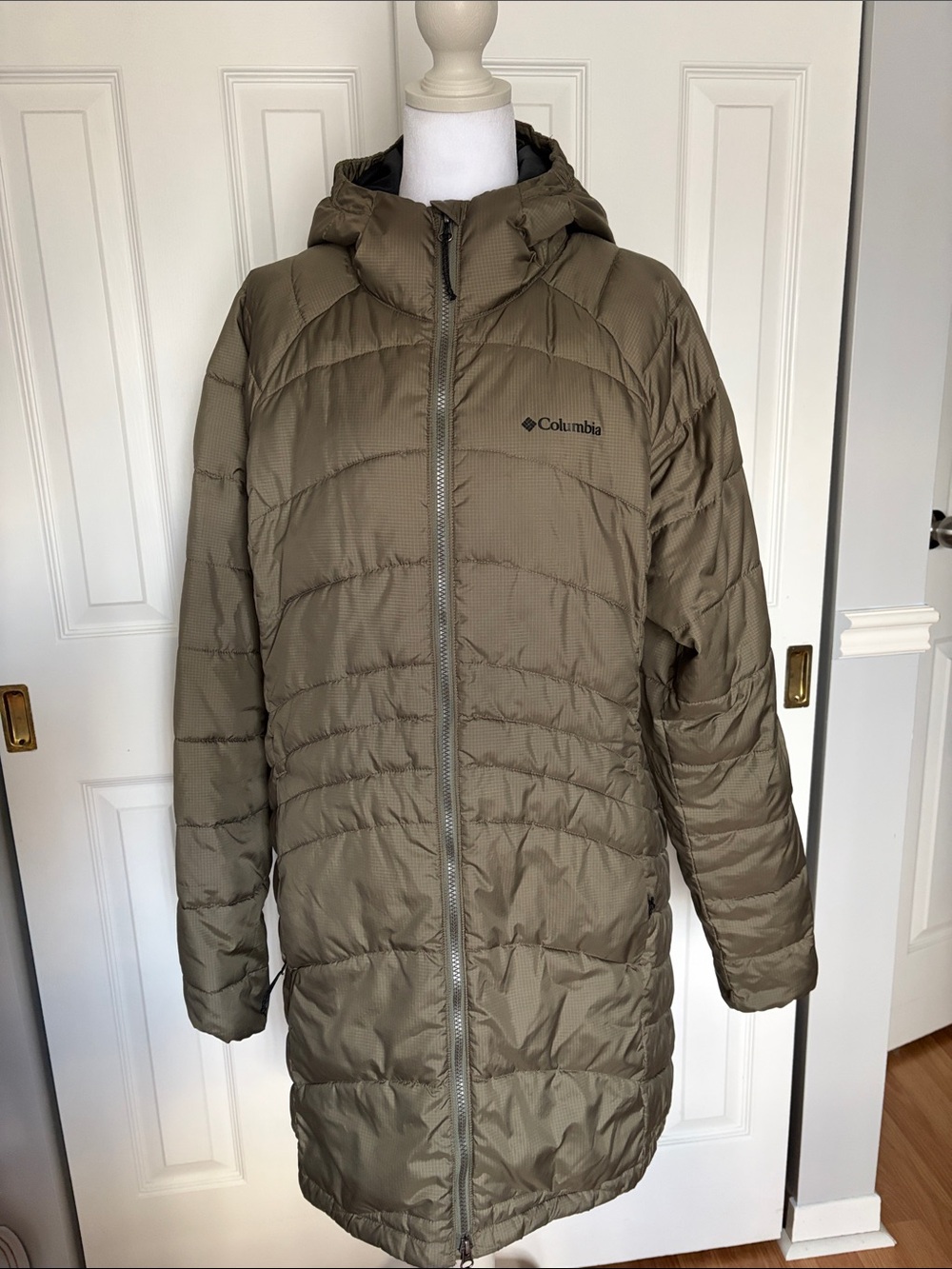 Columbia Women's Karis Gale II Long Jacket in Size XL -Like New